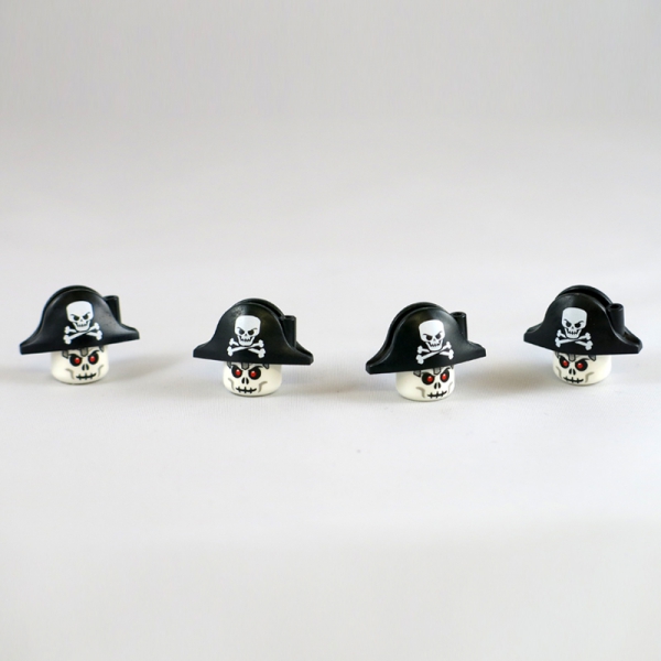 Totenkopf mit Piratenhut (4er Set)