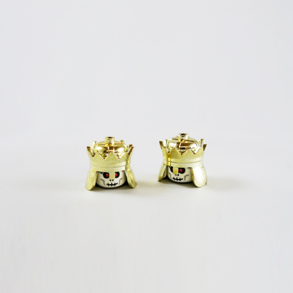 Totenkopf mit goldener Krone (2er Set)